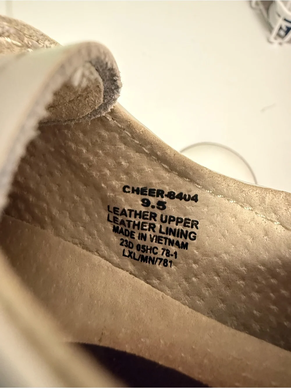 Footmates Kids Two-Tone White and Tan Saddle Lace-Up Shoes